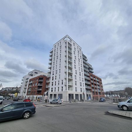 Superbe Appartement Neuf Et Moderne A Lieja Exterior foto